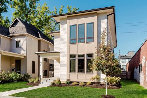 Photo of 1822 Central Avenue, Indianapolis, IN 46202 (MLS # 22079618)