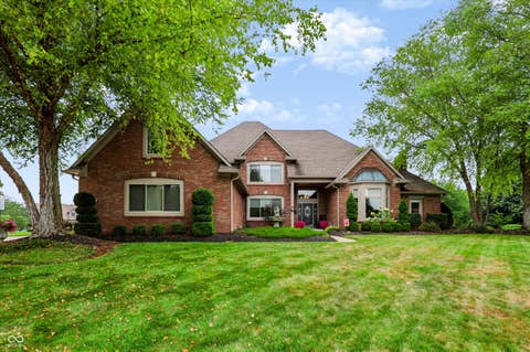Photo of 6040 White Ash Court, Avon, IN 46123 (MLS # 22118030)