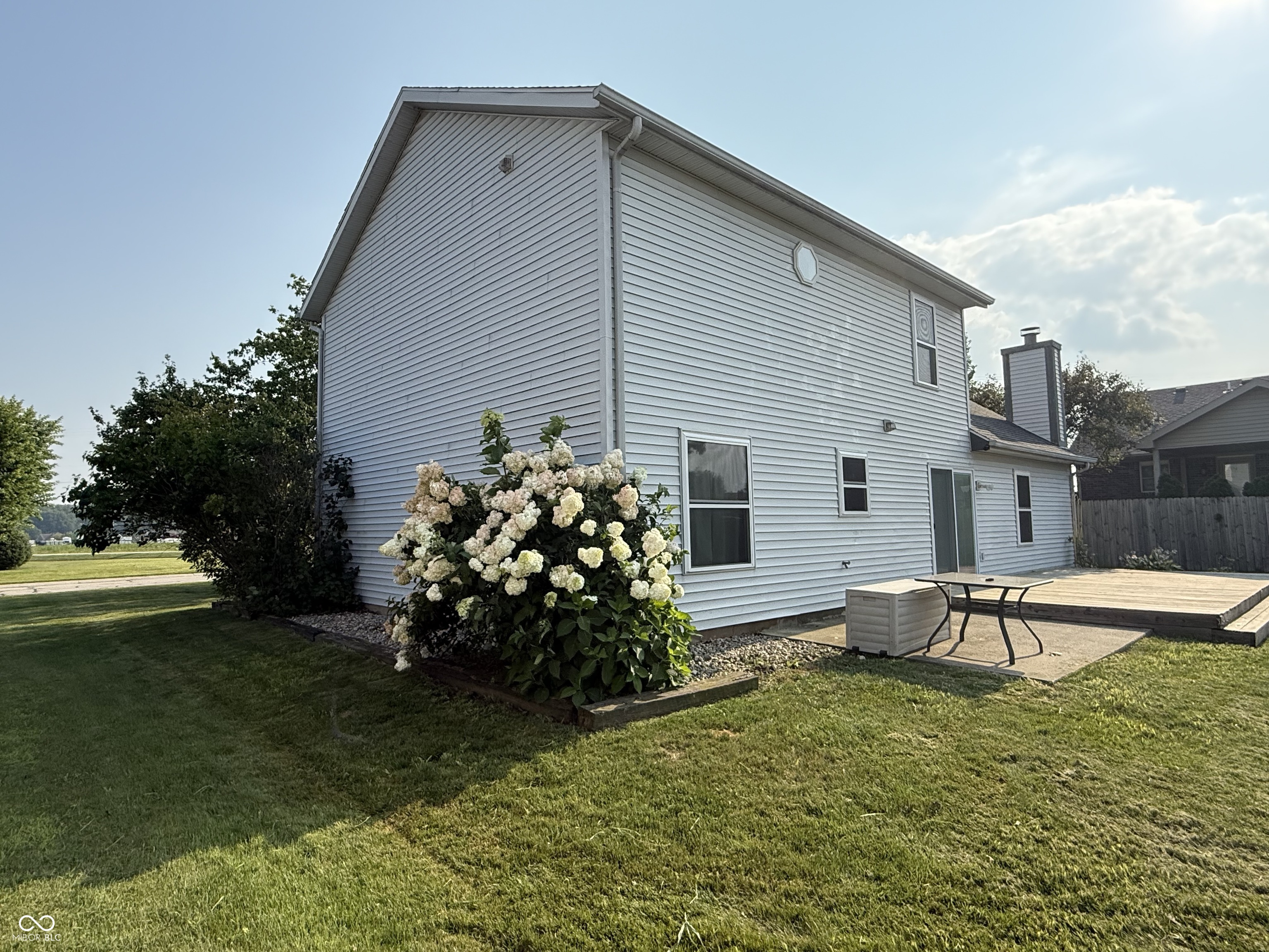 30 Hickory Lane S