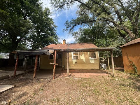 Photo of 2210 Groff Avenue, Indianapolis, IN 46222 (MLS # 22122659)