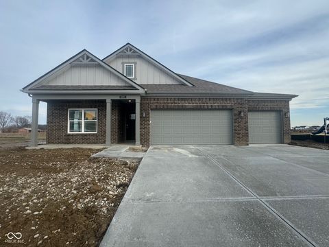 Photo of 5885 Norfolk Row, Greenwood, IN 46143 (MLS # 22078951)