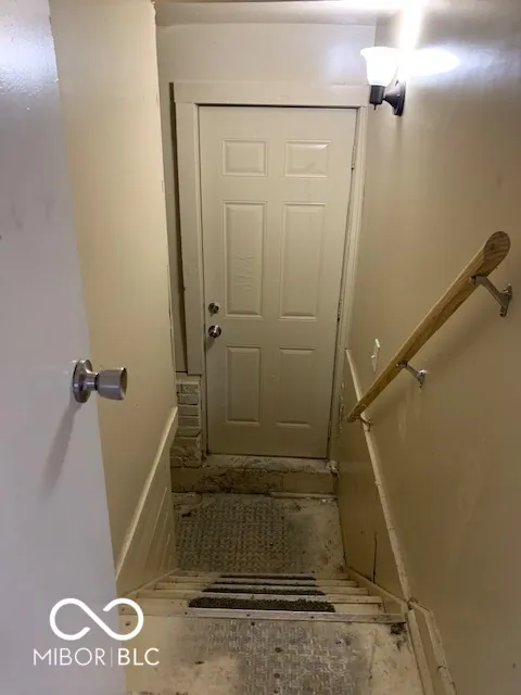 Indianapolis, Indiana 46201, United States, 4 Bedrooms Bedrooms, ,2 BathroomsBathrooms,Residential,Active,184957