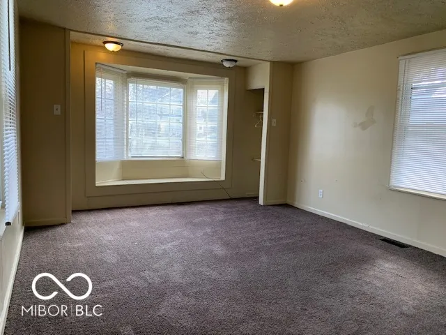 Indianapolis, Indiana 46201, United States, 4 Bedrooms Bedrooms, ,2 BathroomsBathrooms,Residential,Active,184957