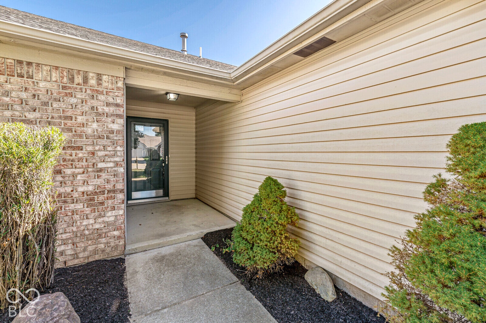 5517 Wood Hollow Drive