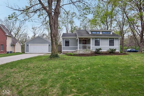 Photo of 2027 E 80th Street, Indianapolis, IN 46240 (MLS # 22095693)