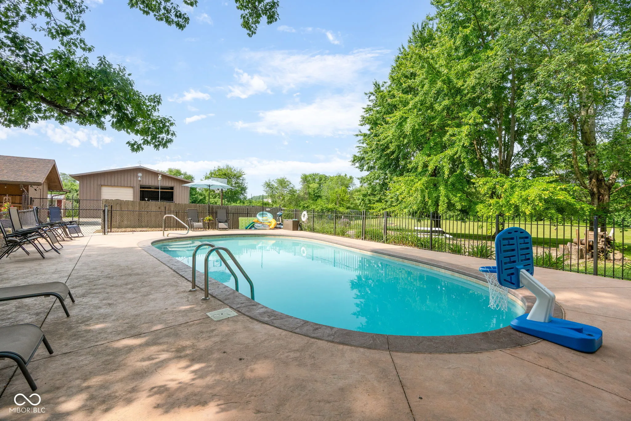 Westfield, Indiana 46074, United States, 3 Bedrooms Bedrooms, ,5 BathroomsBathrooms,Residential,Pending,145843