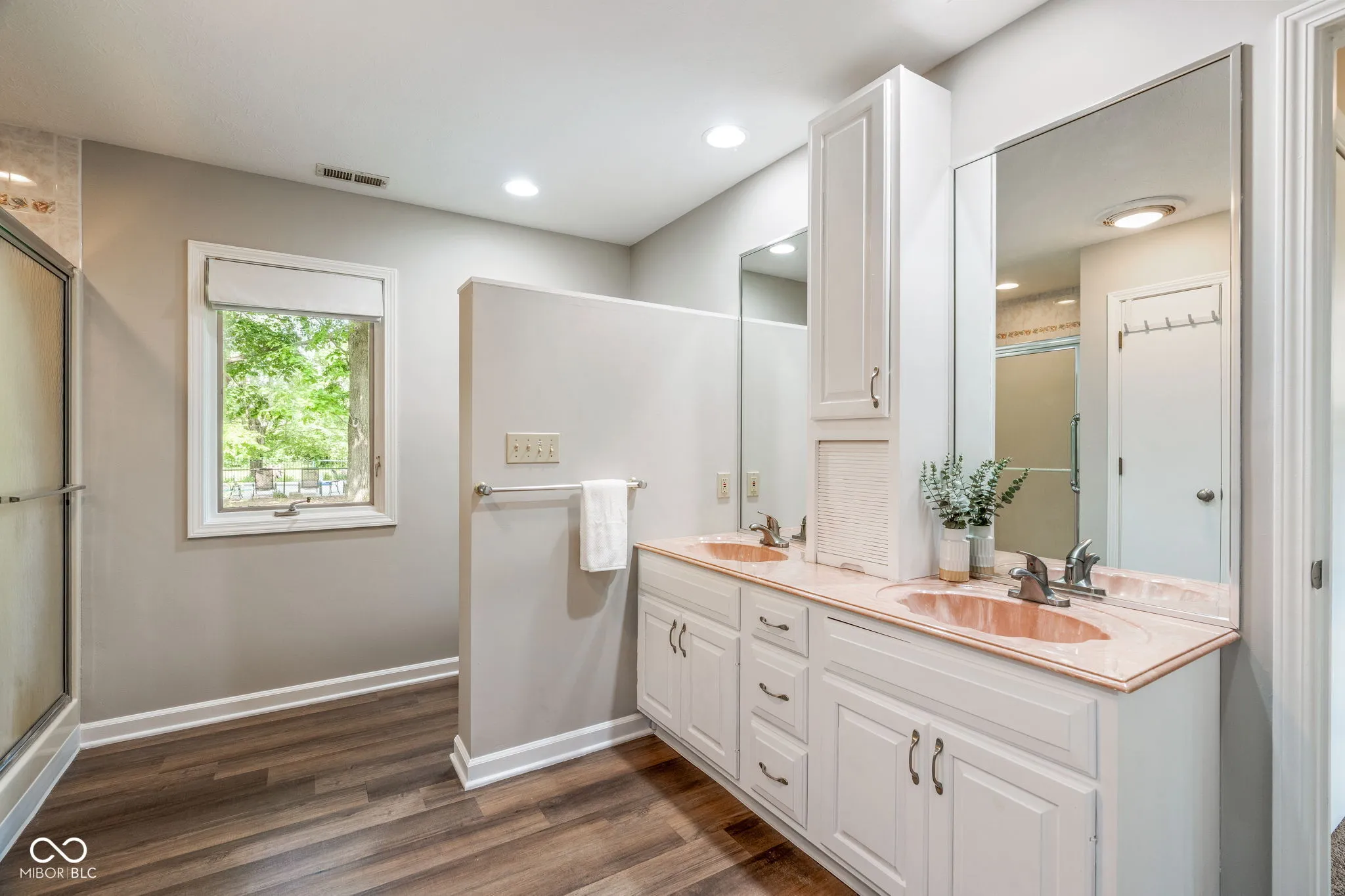 Westfield, Indiana 46074, United States, 3 Bedrooms Bedrooms, ,5 BathroomsBathrooms,Residential,Pending,145843