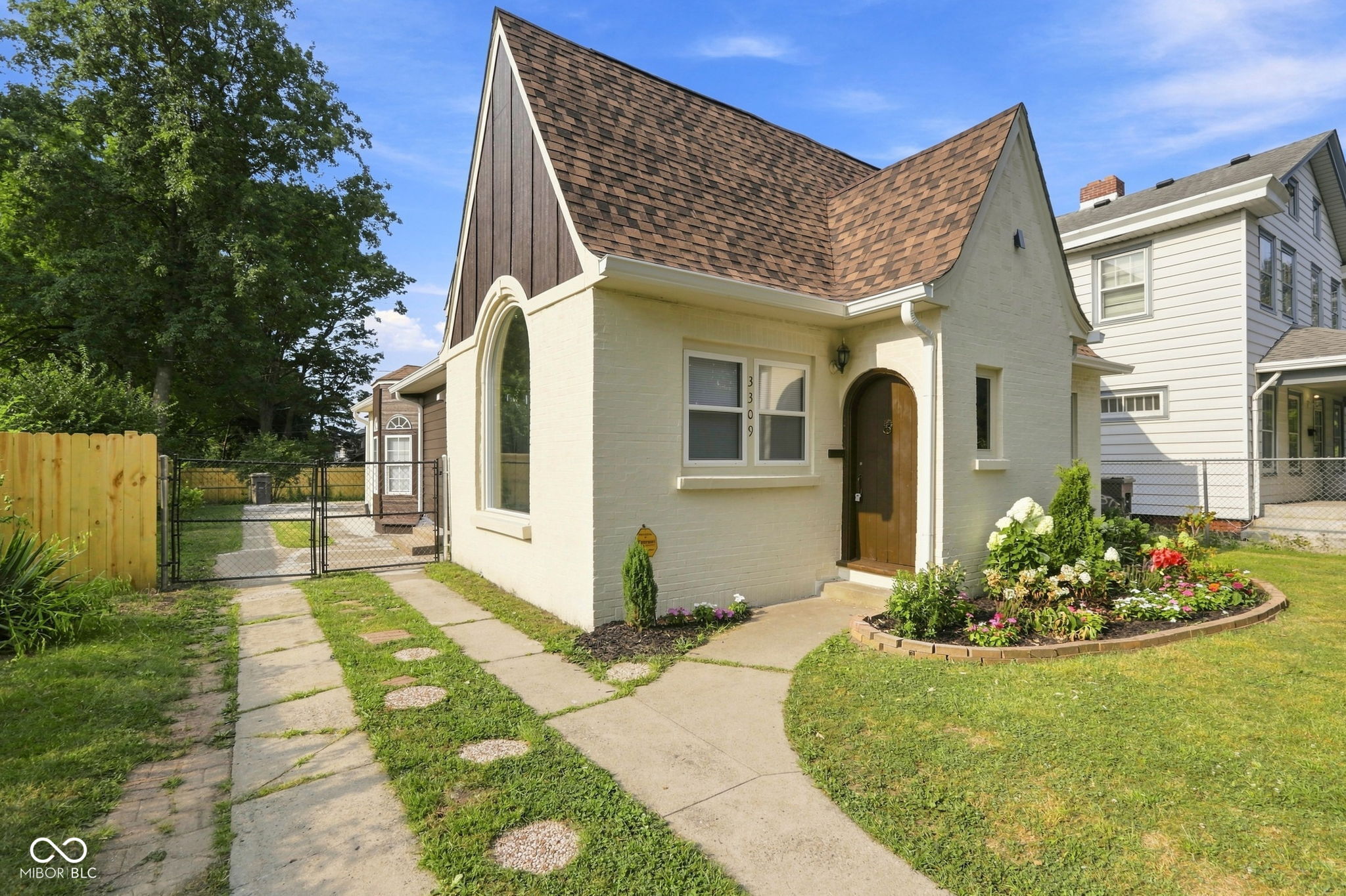 3309 Brookside Parkway South Drive