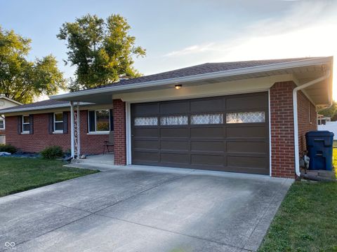 Photo of 1438 N Roseway Drive N, Indianapolis, IN 46219 (MLS # 22092934)