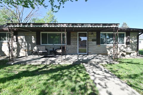 Photo of 4804 Manker Street, Indianapolis, IN 46227 (MLS # 22096909)