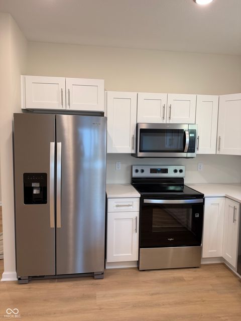 Photo of 1084 Tomahawk Place, Martinsville, IN 46151 (MLS # 22075211)