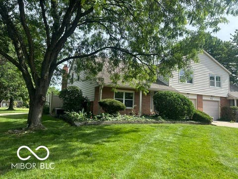 Photo of 9118 Cinnebar Drive, Indianapolis, IN 46268 (MLS # 22108488)