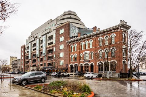 Photo of 333 Massachusetts Avenue #305, Indianapolis, IN 46204 (MLS # 22075213)