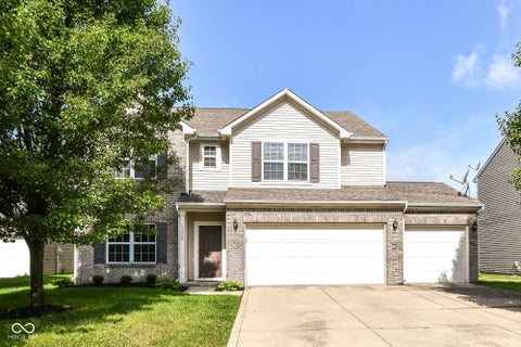 Photo of 13858 Keams Drive, Fishers, IN 46038 (MLS # 22111372)