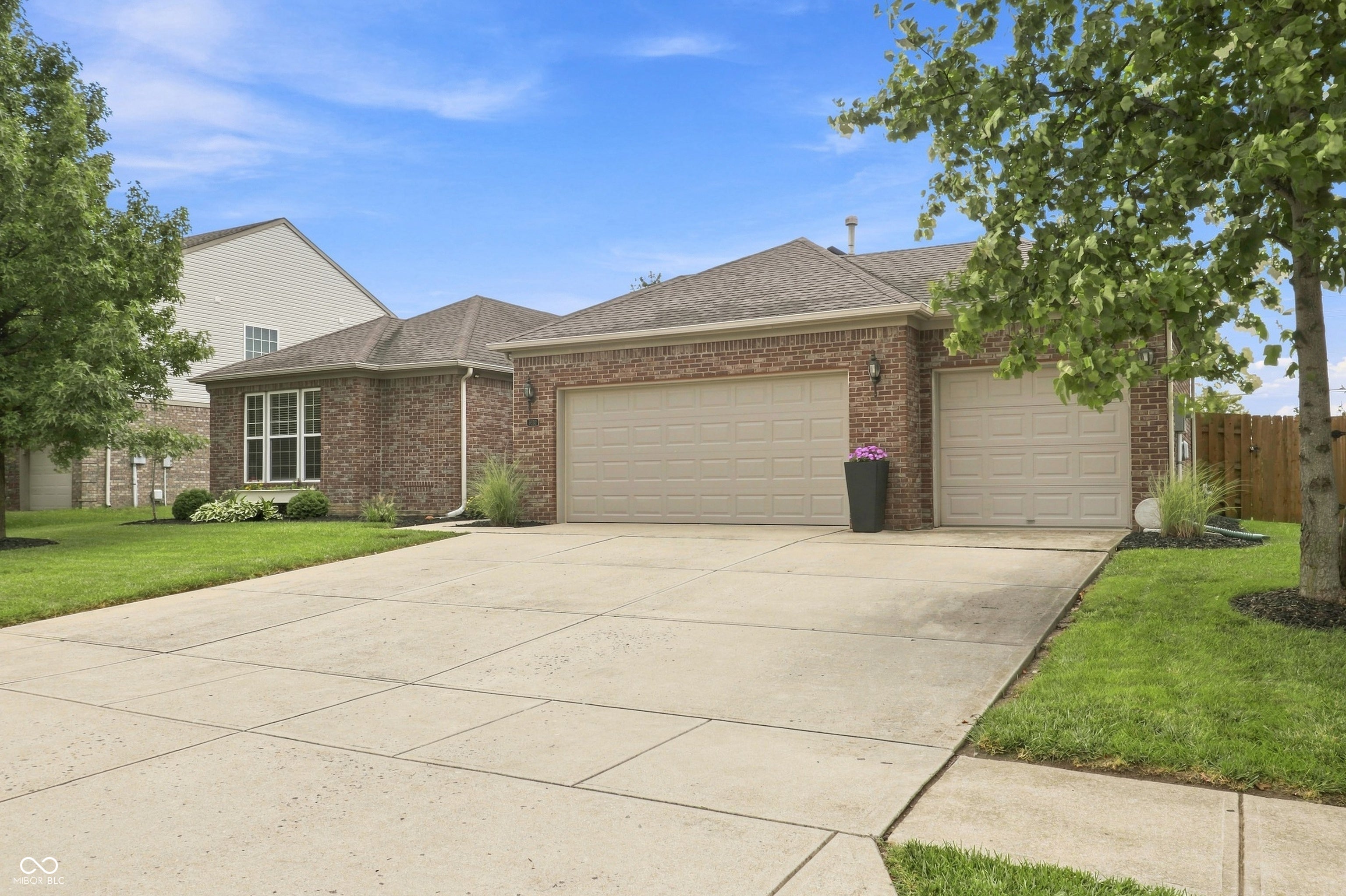 9332 N Bayland Drive