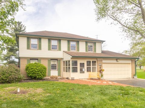 Photo of 5574 Arrowhead Drive, Greenfield, IN 46140 (MLS # 22096088)