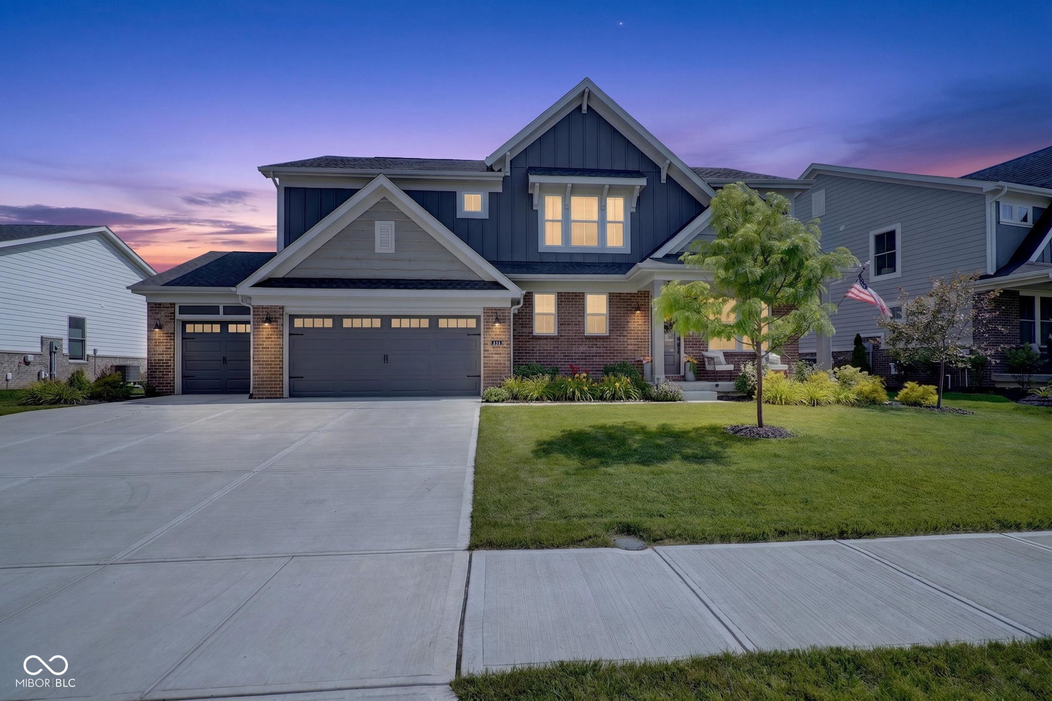 115 Oakhurst Way
