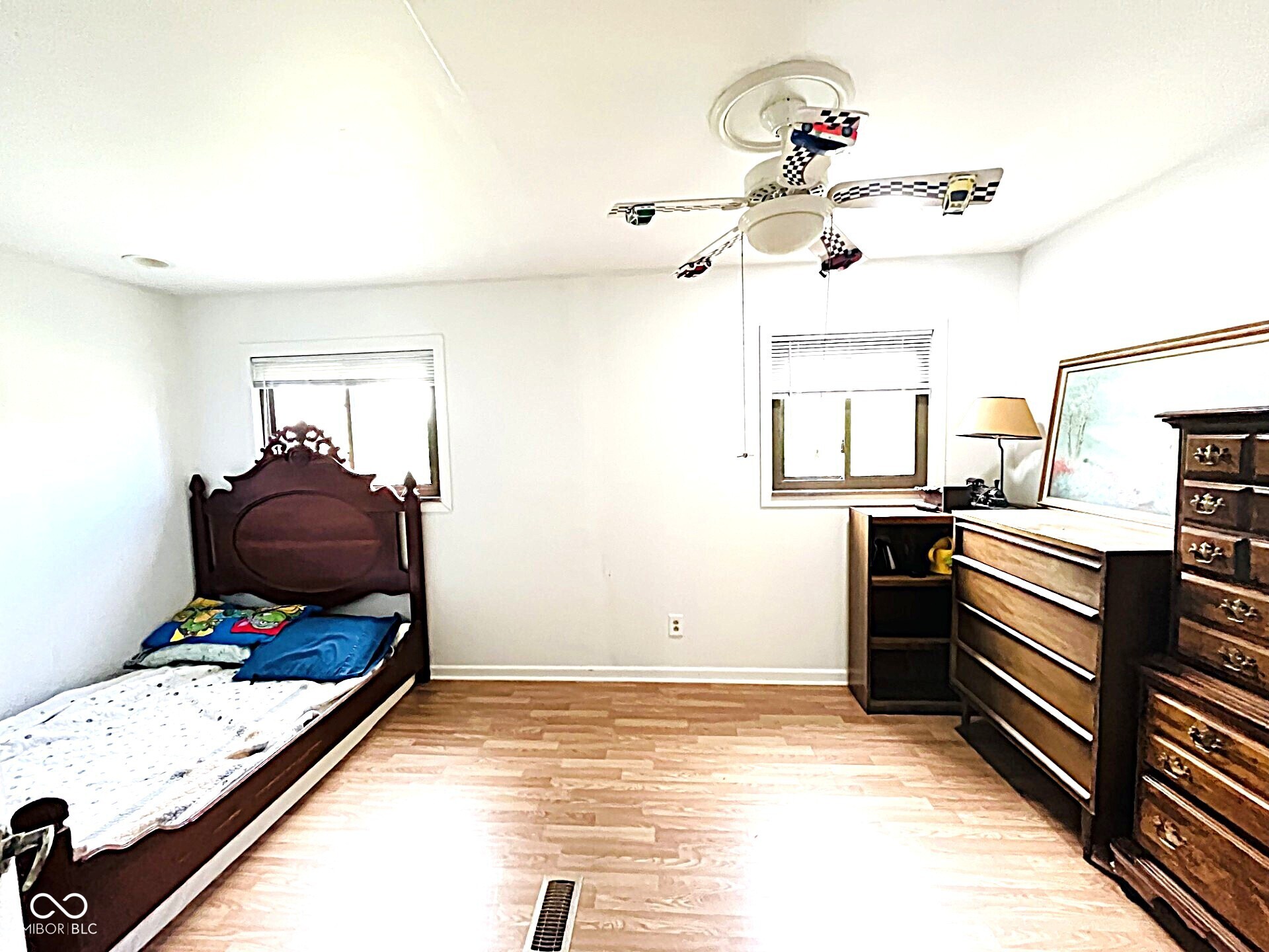 6461 Warren Lane
