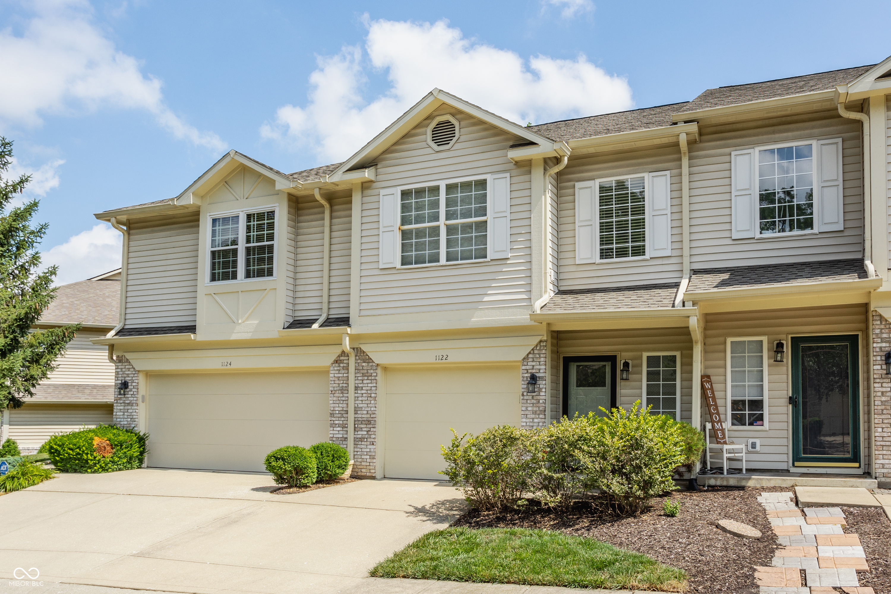1122 Grovewood Drive