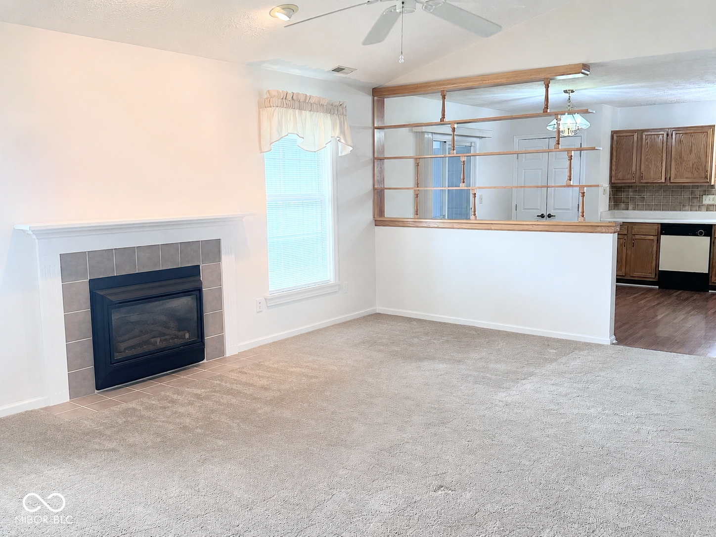 901 Peony Lane
