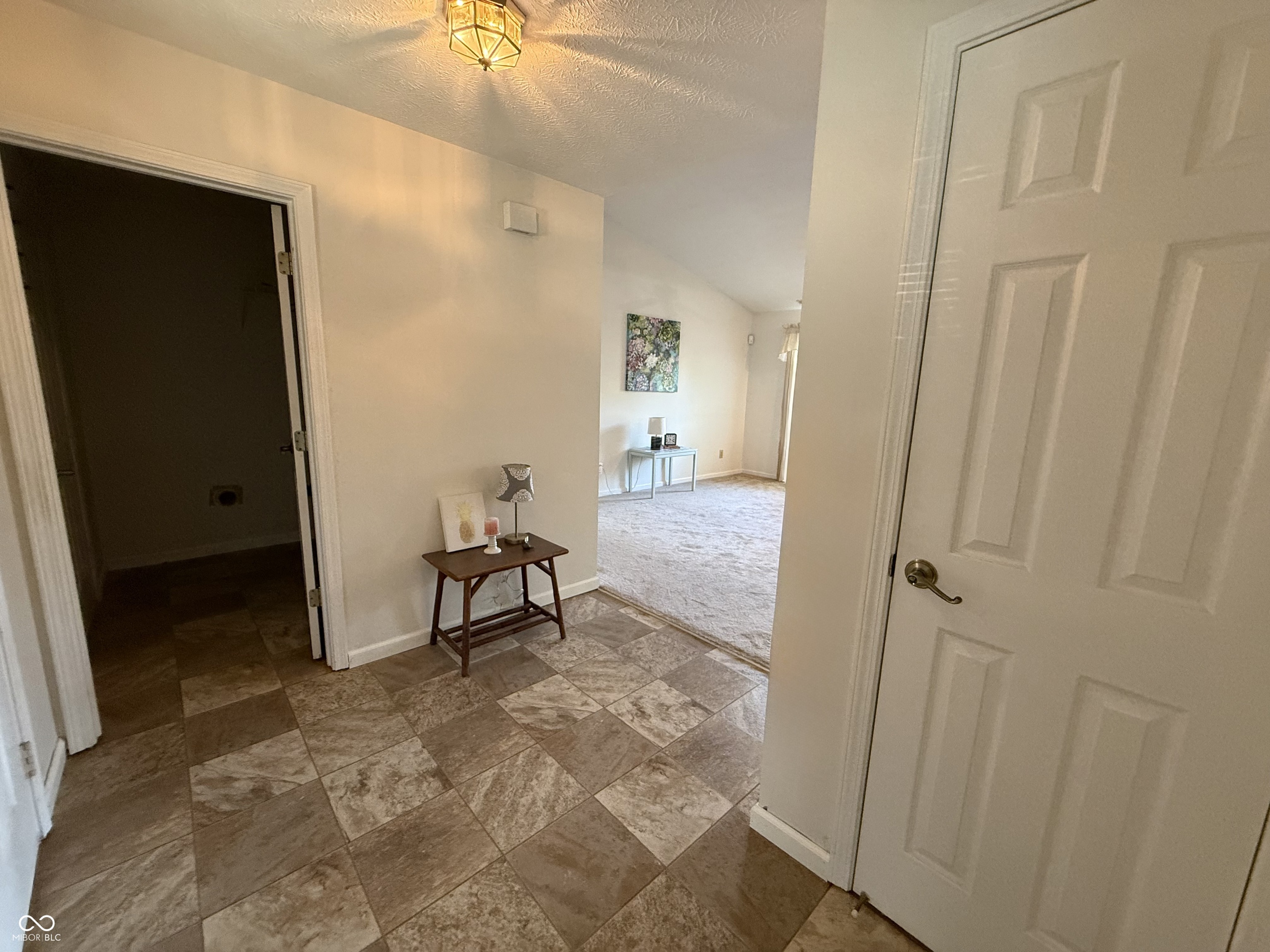 901 Peony Lane