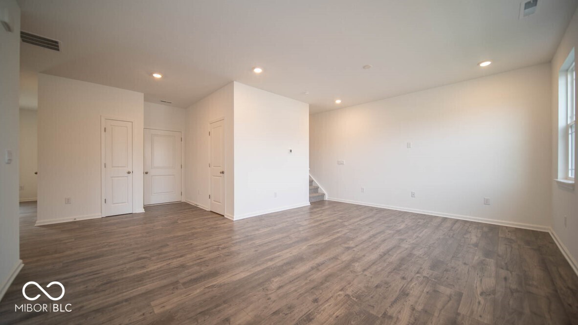 6121 Rhinecliff Drive