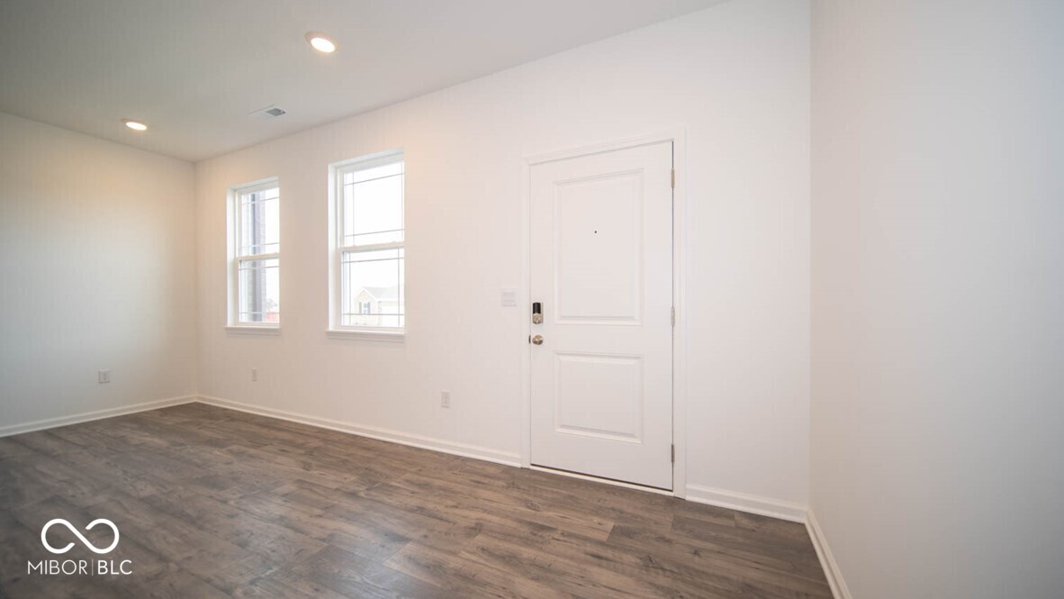 6121 Rhinecliff Drive