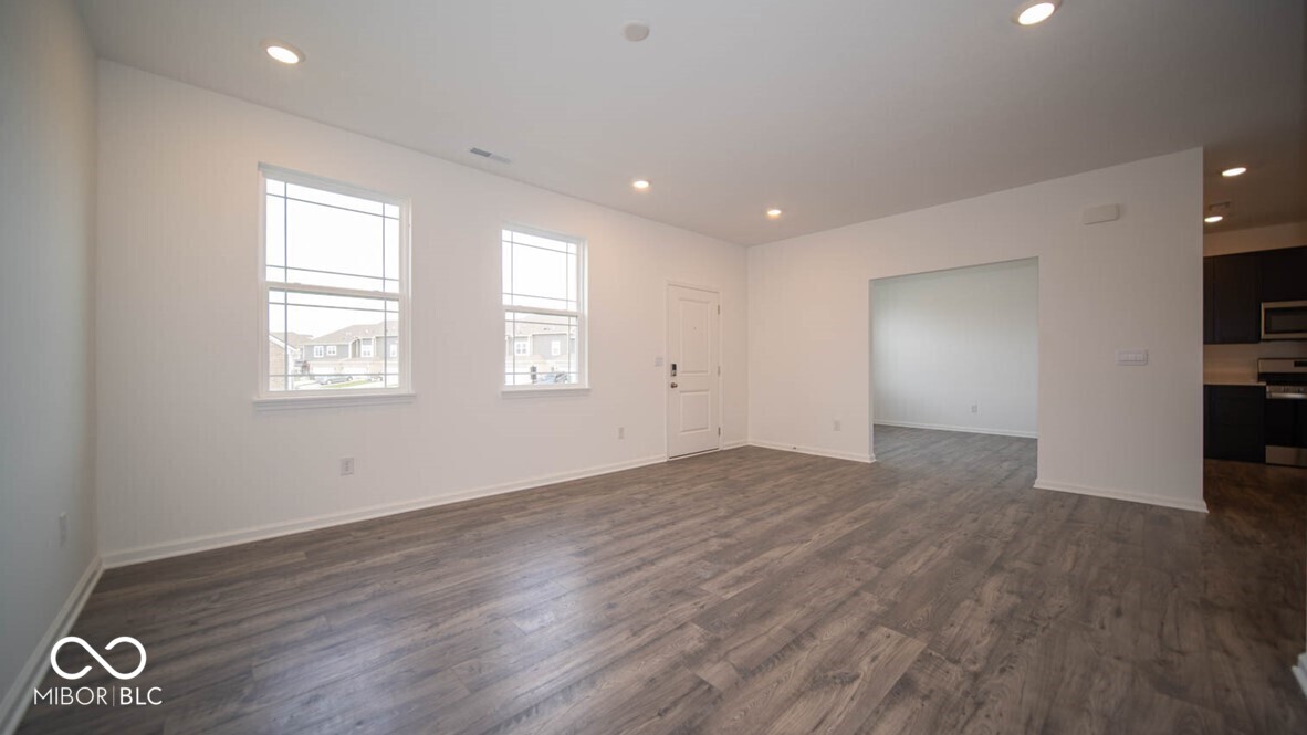 6121 Rhinecliff Drive