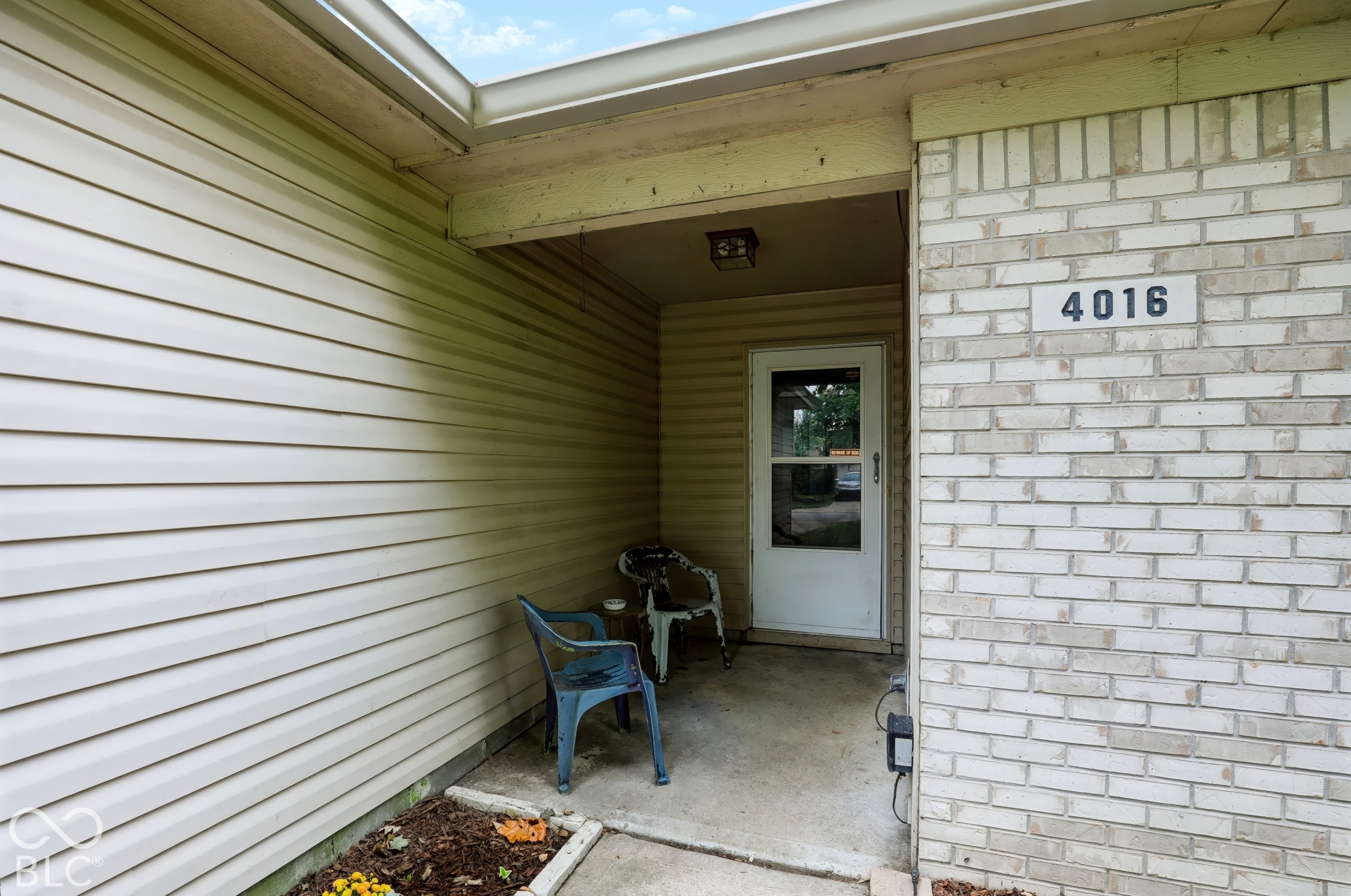 4016 Dogwood Lane