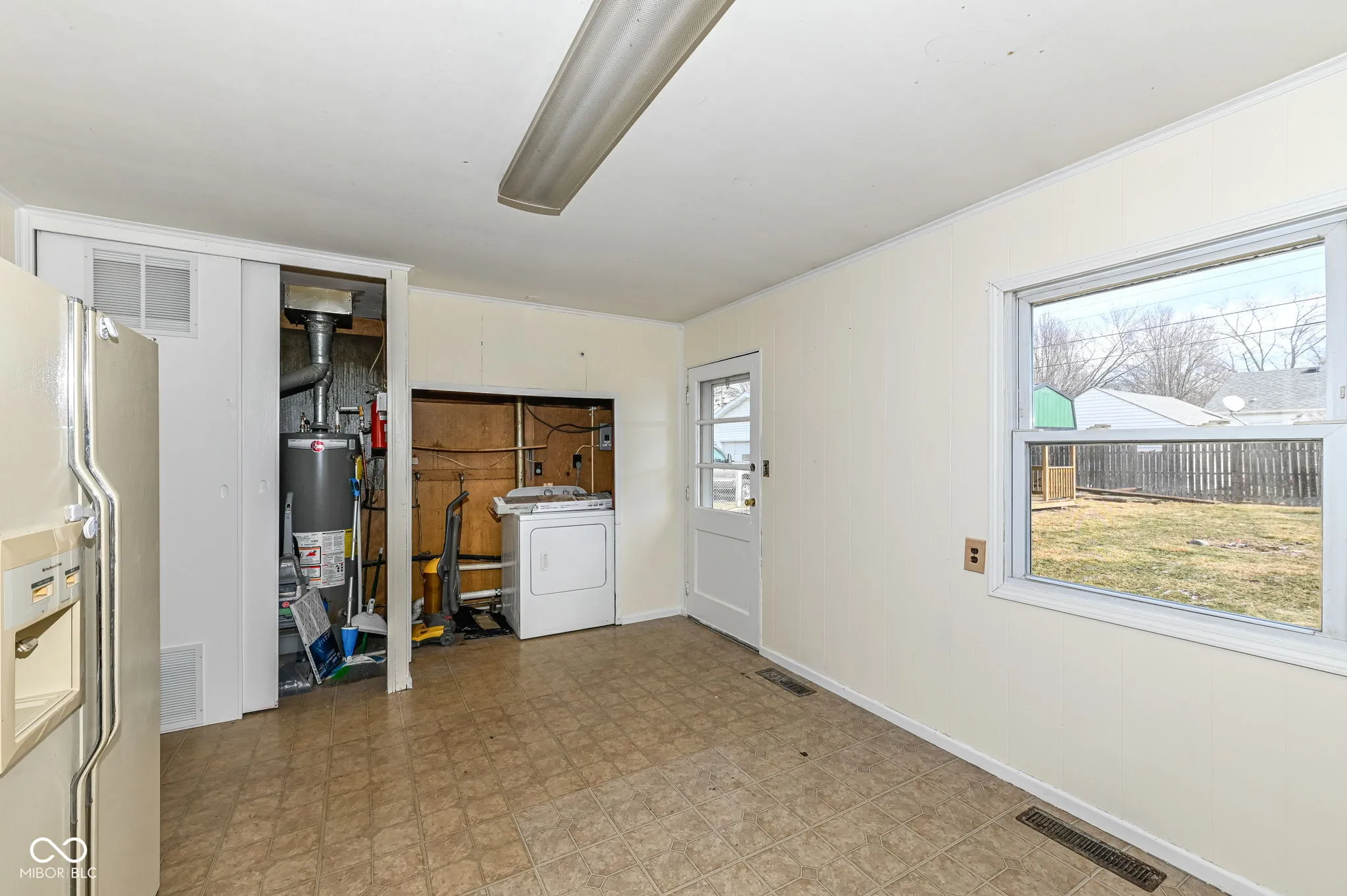 Lapel, Indiana 46051, United States, 3 Bedrooms Bedrooms, ,1 BathroomBathrooms,Residential,Pending,3789