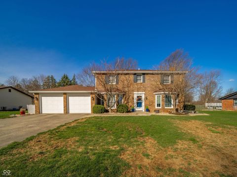 Photo of 18 S Fairway Drive, Alexandria, IN 46001 (MLS # 22089119)