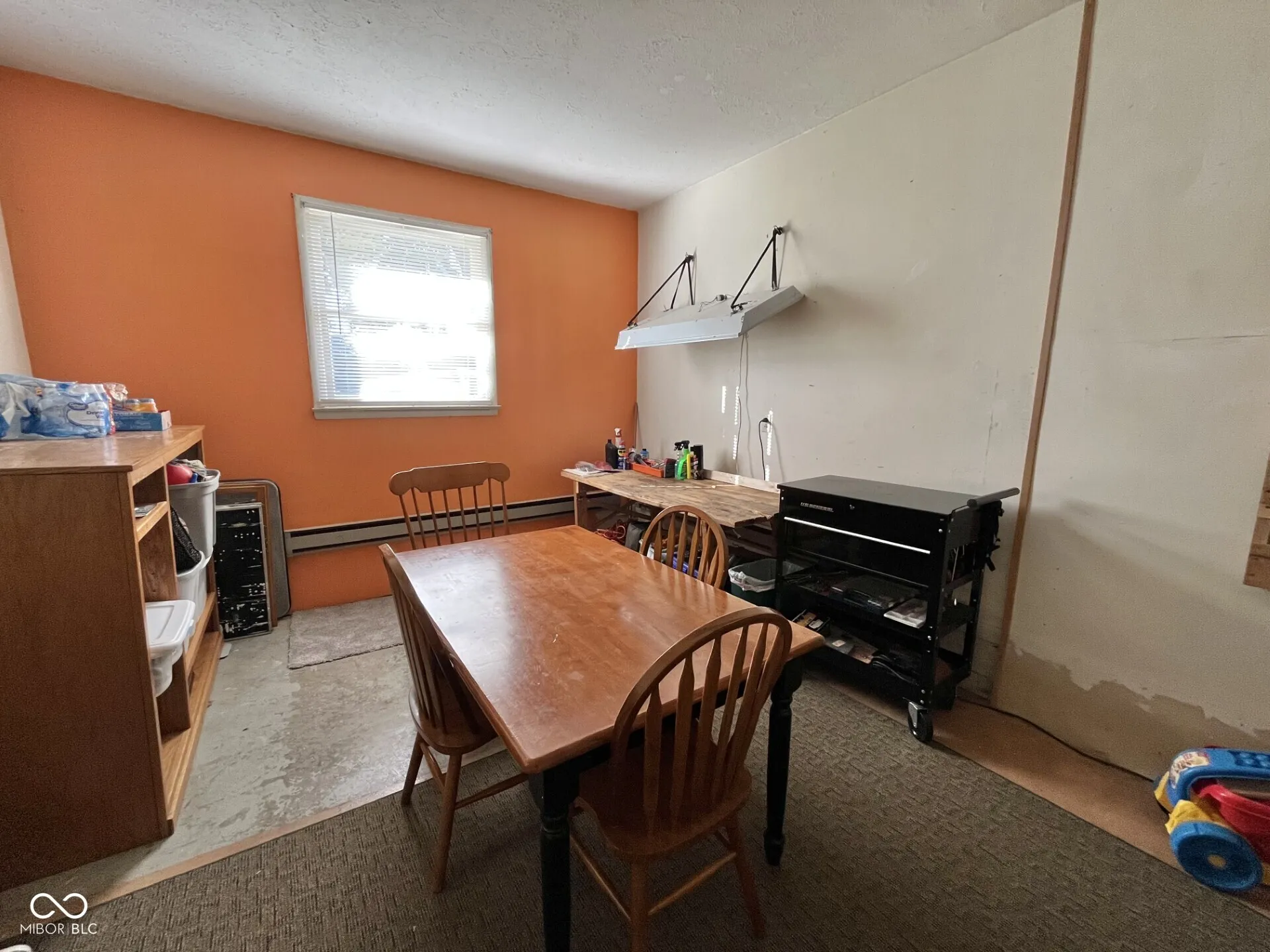 Seymour, Indiana 47274, United States, 3 Bedrooms Bedrooms, ,2 BathroomsBathrooms,Residential,Active,240109