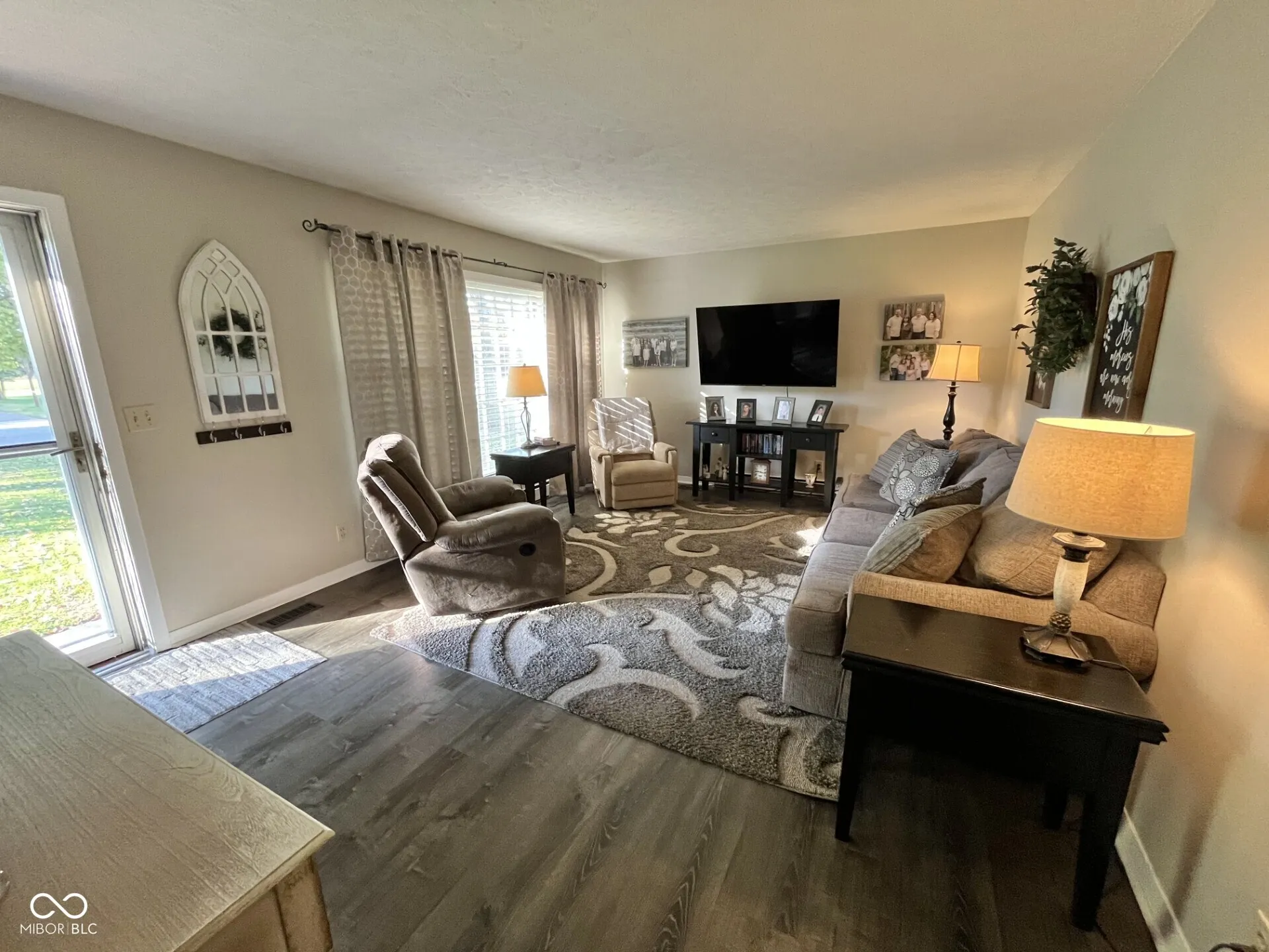 Seymour, Indiana 47274, United States, 3 Bedrooms Bedrooms, ,2 BathroomsBathrooms,Residential,Active,240109