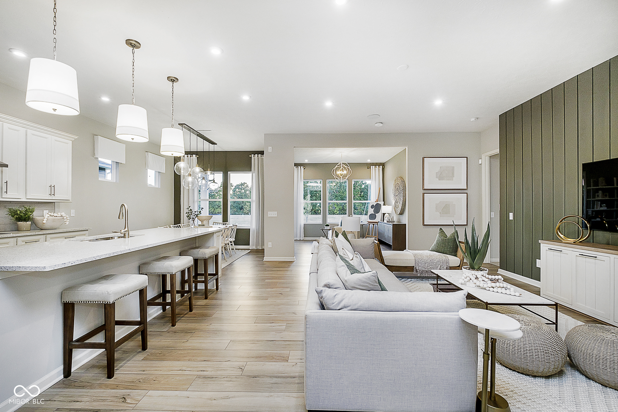 3201 Balsamroot Road