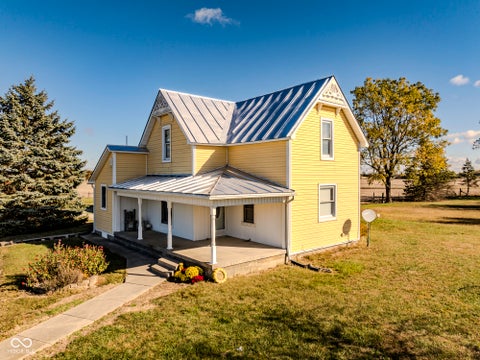 Photo of 11990 E County Road 400 S, Selma, IN 47383 (MLS # 22071743)