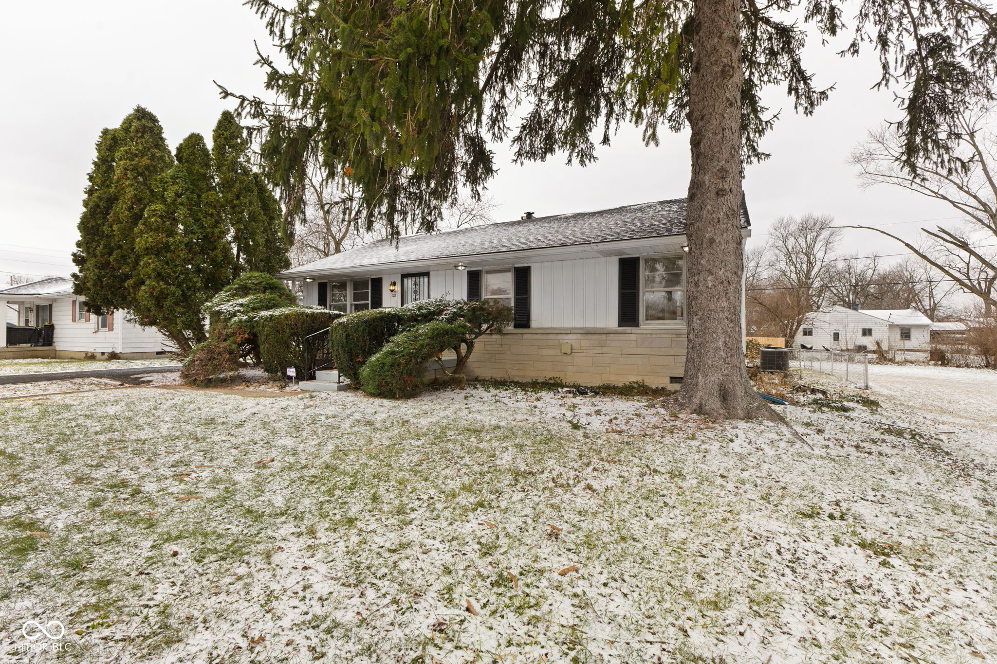 3016 N Arlington Avenue