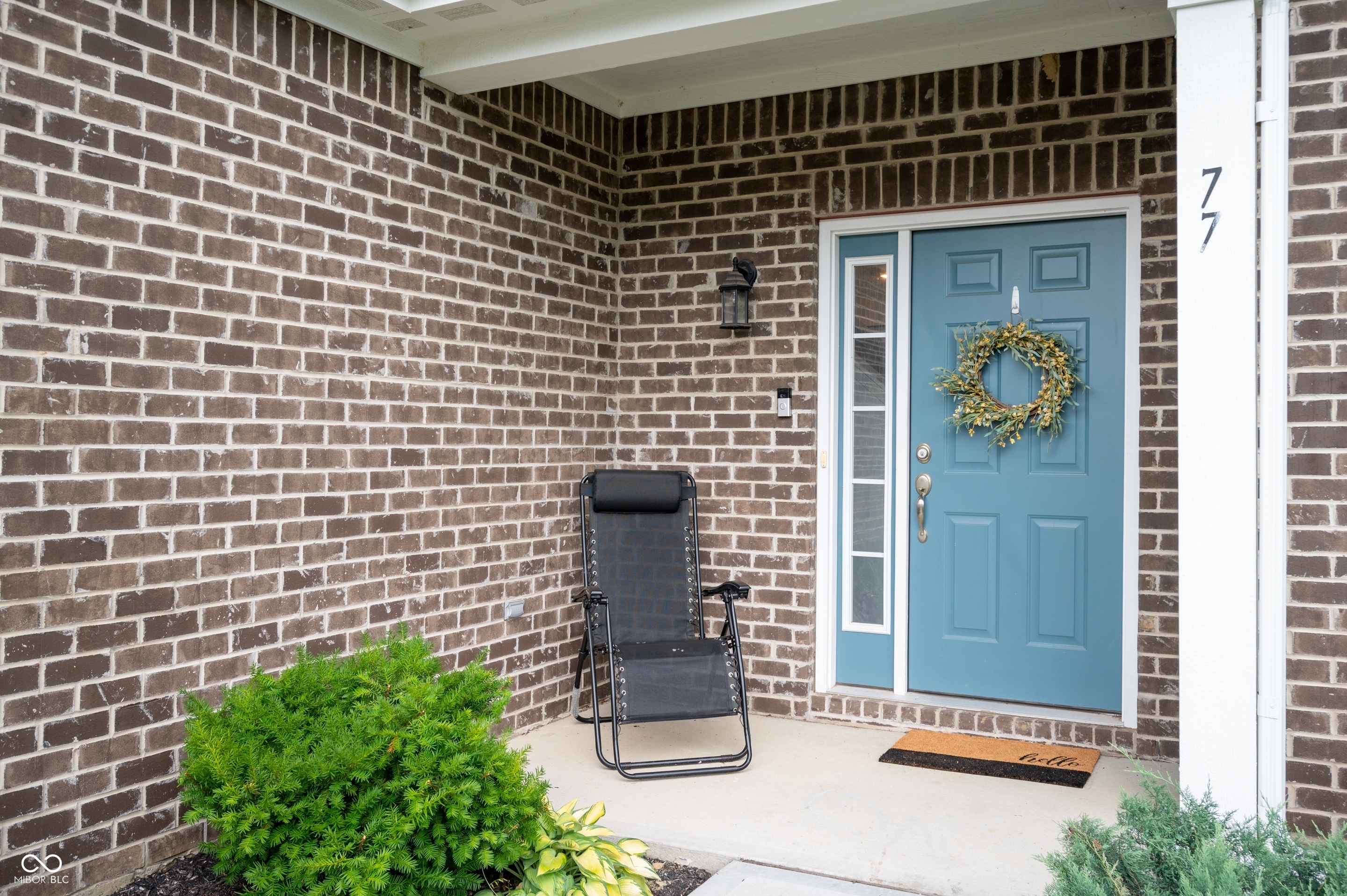 77 Winding Brook Way