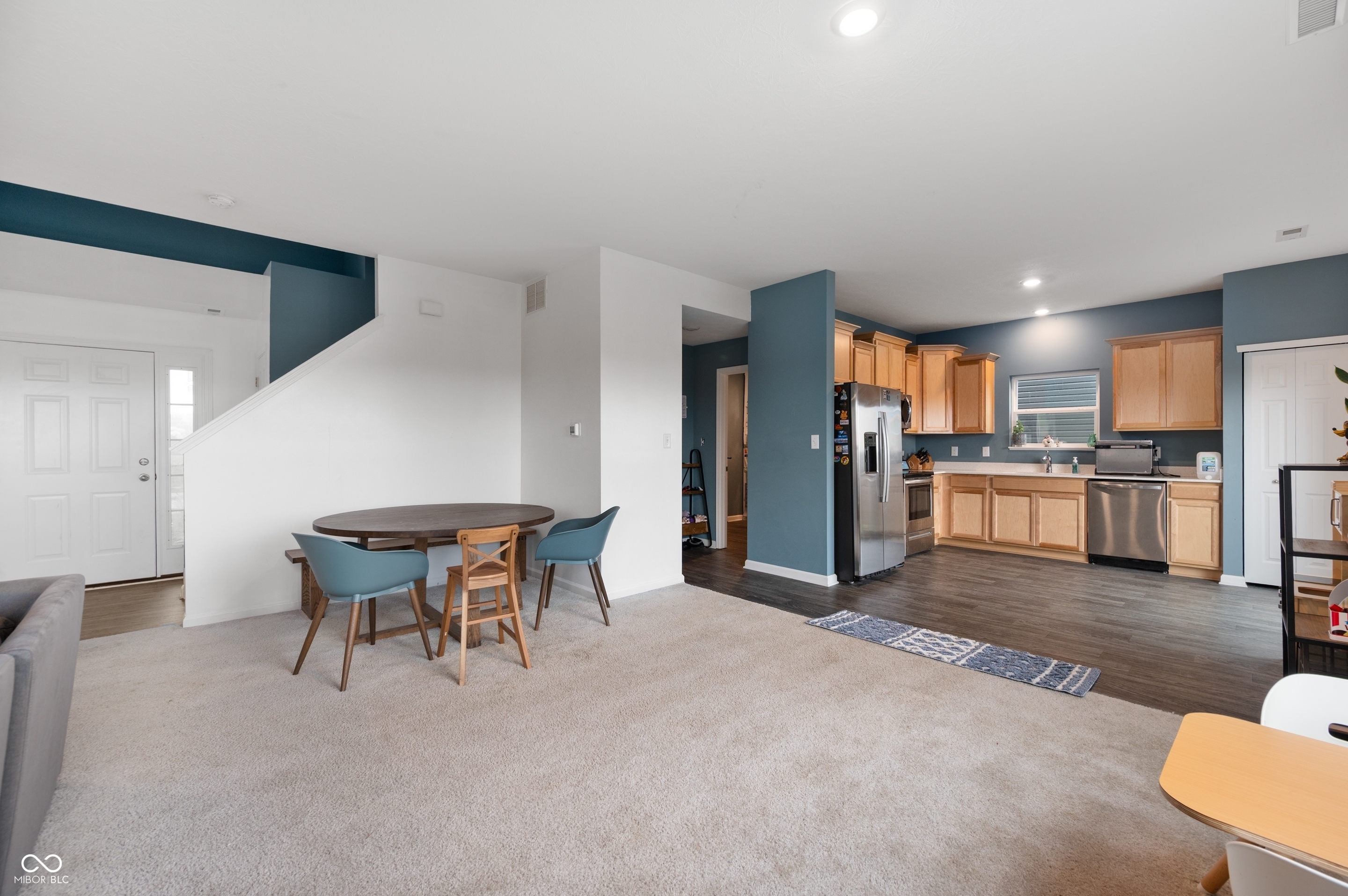77 Winding Brook Way