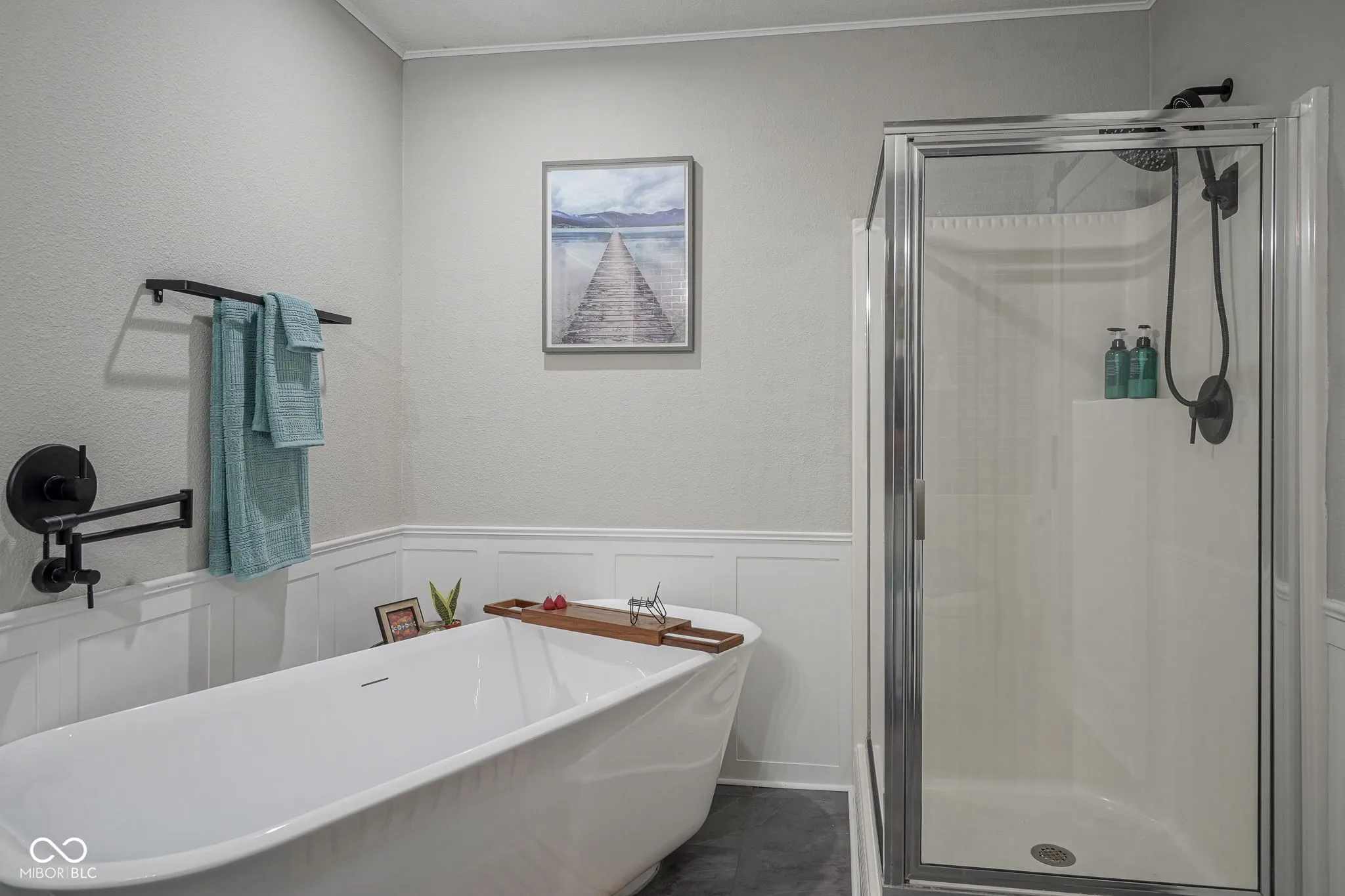 Whiteland, Indiana 46184, United States, 3 Bedrooms Bedrooms, ,2 BathroomsBathrooms,Residential,Active,172637