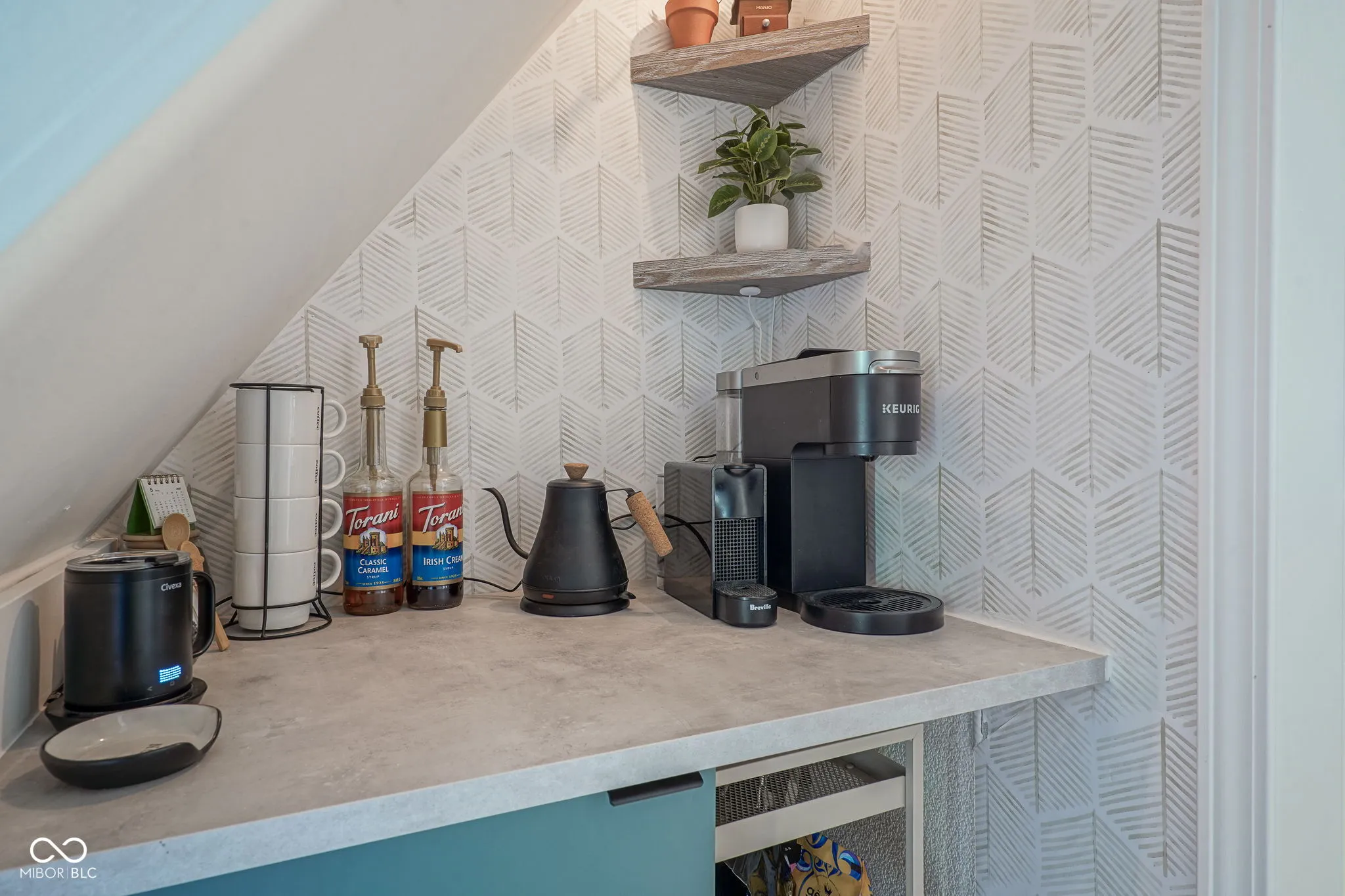 Whiteland, Indiana 46184, United States, 3 Bedrooms Bedrooms, ,2 BathroomsBathrooms,Residential,Active,172637