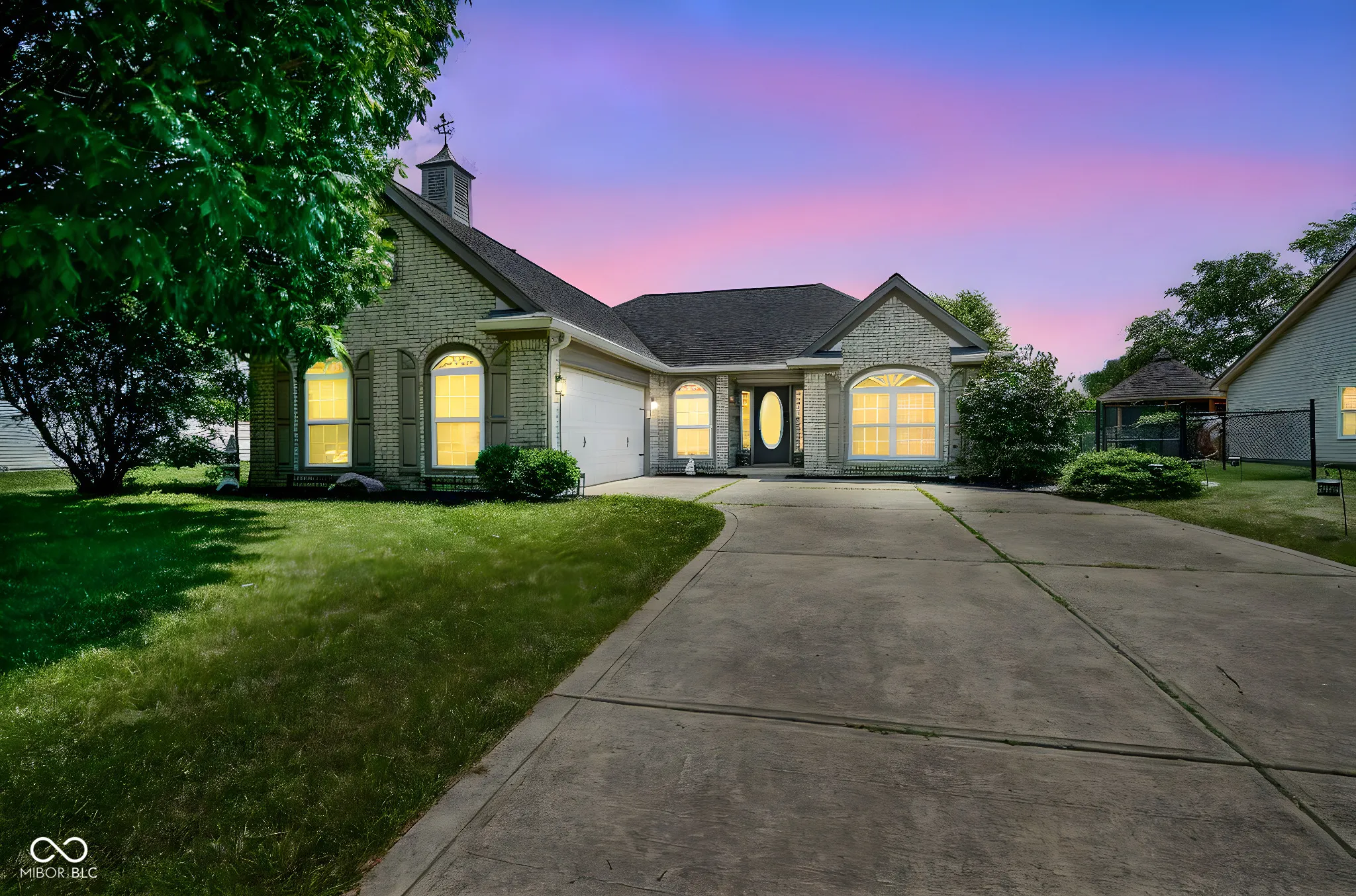 Whiteland, Indiana 46184, United States, 3 Bedrooms Bedrooms, ,2 BathroomsBathrooms,Residential,Active,172637