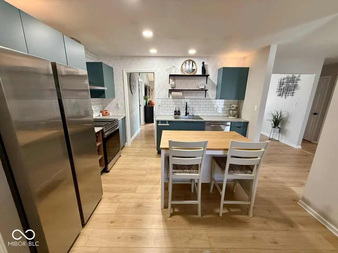 Whiteland, Indiana 46184, United States, 3 Bedrooms Bedrooms, ,2 BathroomsBathrooms,Residential,Active,172637