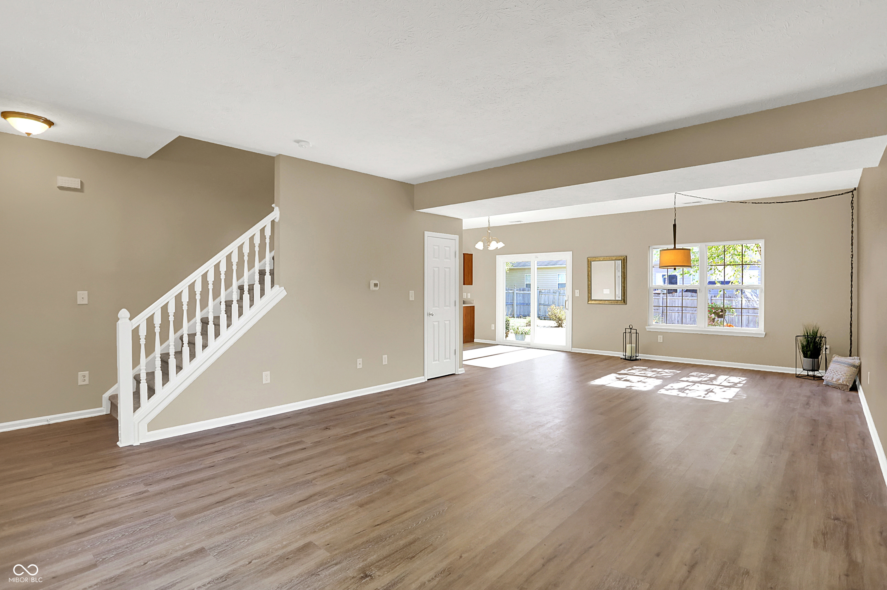 11055 Long Lake Lane