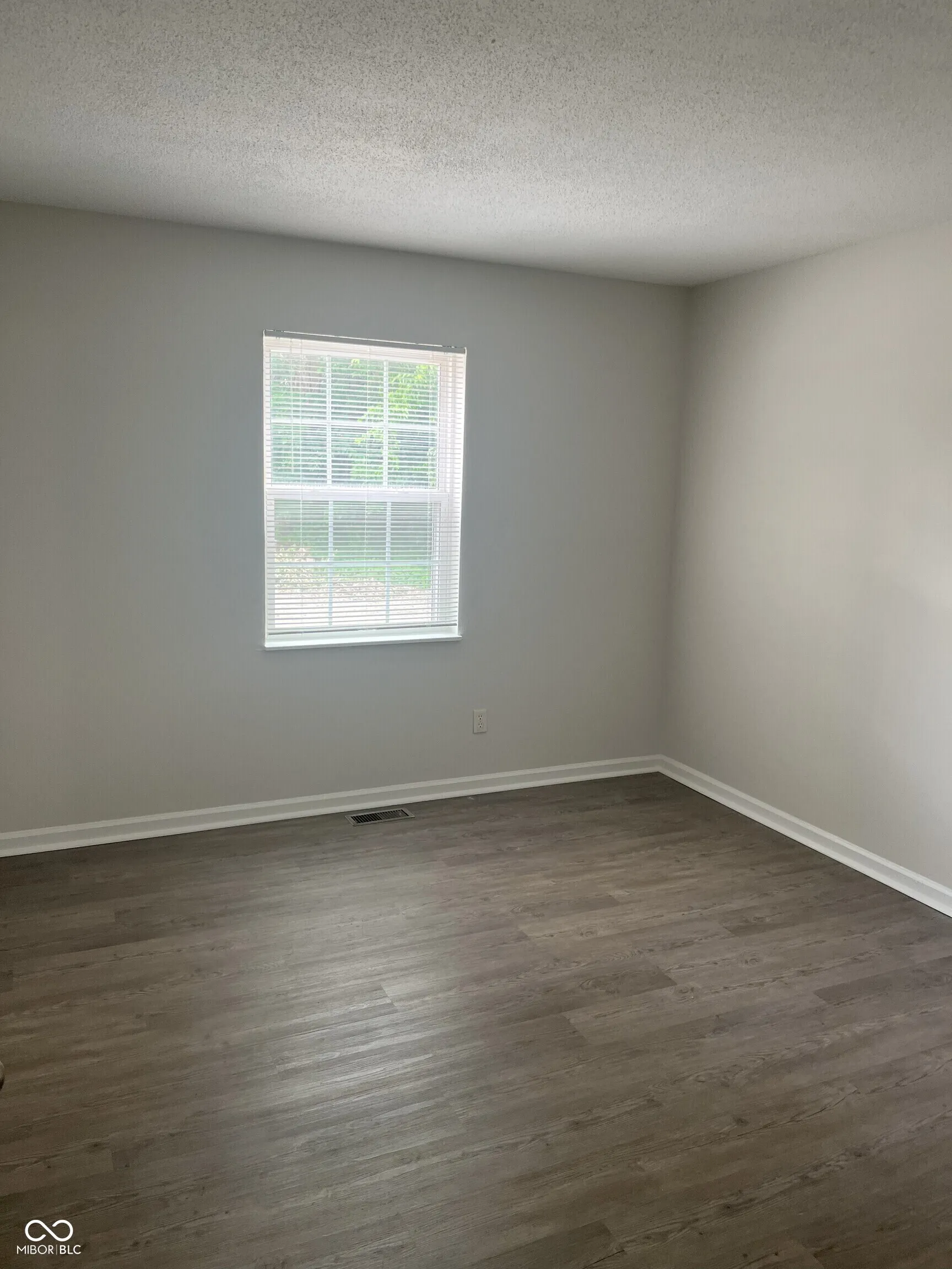 Carmel, Indiana 46032, United States, 2 Bedrooms Bedrooms, ,1 BathroomBathrooms,Residential,Active,158823