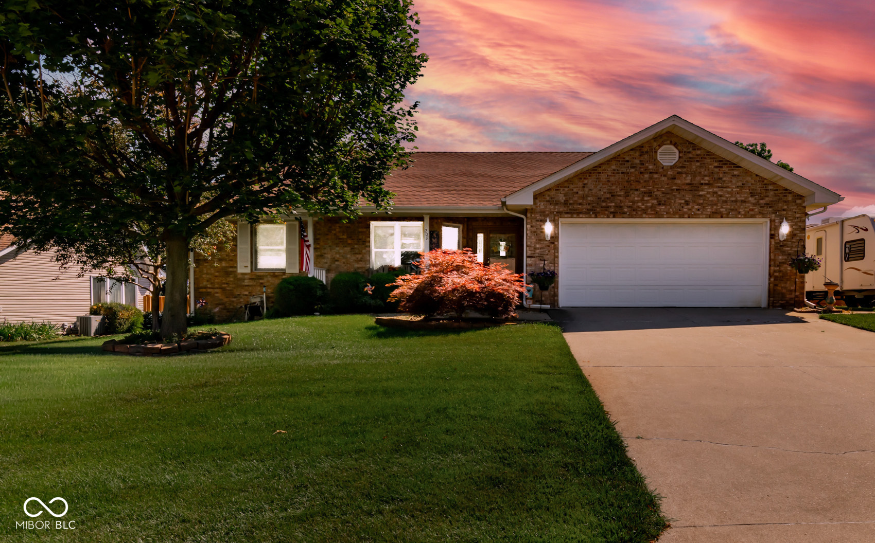 208 Springhill