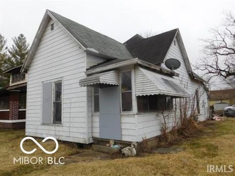 Photo of 1319 E Jackson Street, Muncie, IN 47305 (MLS # 22089471)