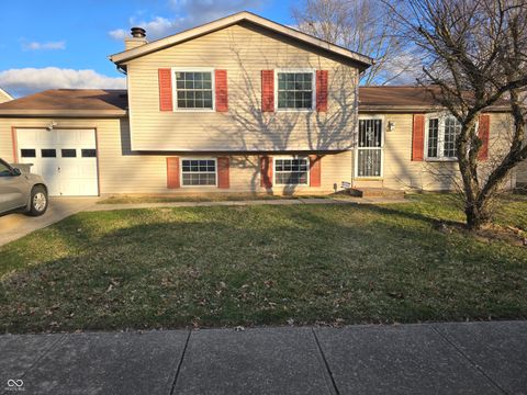 Photo of 921 Waring Drive E, Indianapolis, IN 46229 (MLS # 22078450)