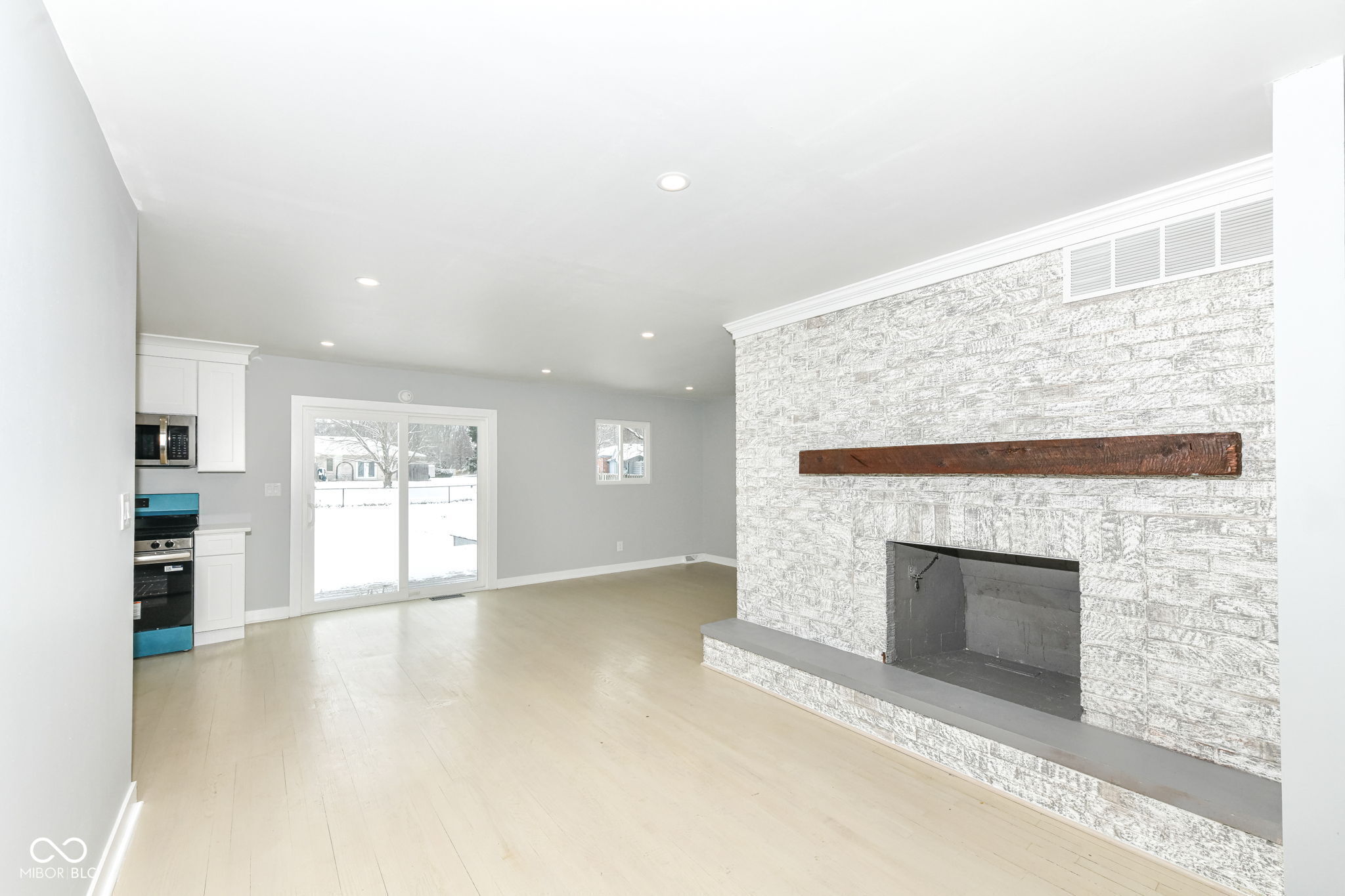 7748 Hillcrest Drive