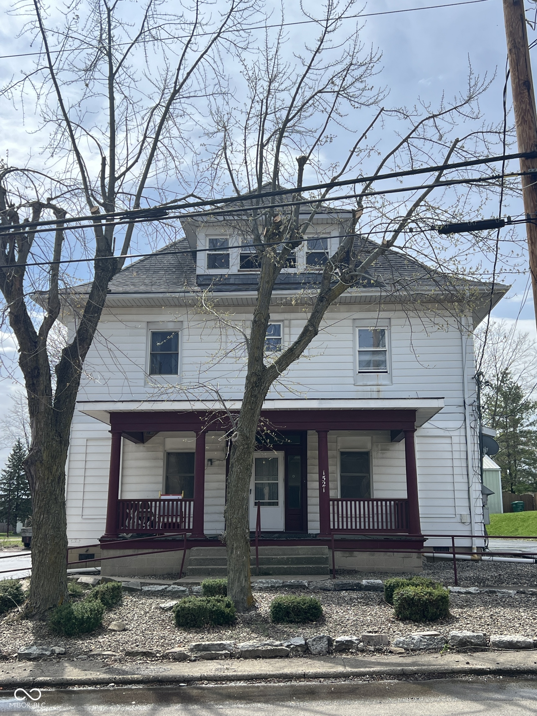 Listing image 1