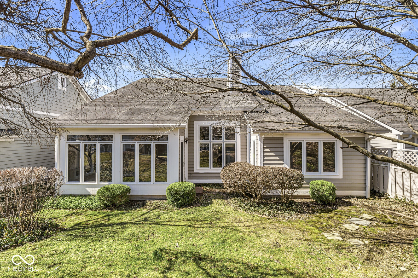 7869 Clearwater Parkway